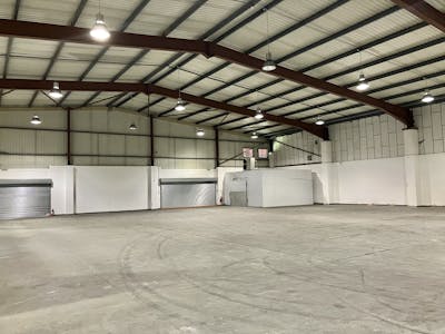 Unit 7 Plane Tree Crescent, Feltham, Warehouse To Let - IMG_1102.jpg