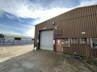 Unit 5 Vulcan Court, Sandhurst, Warehouse & Industrial To Let - IMG_3135.jpg