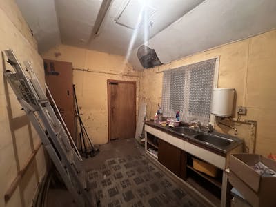 10 High Street, Worcestershire, Retail For Sale - p17.jpg