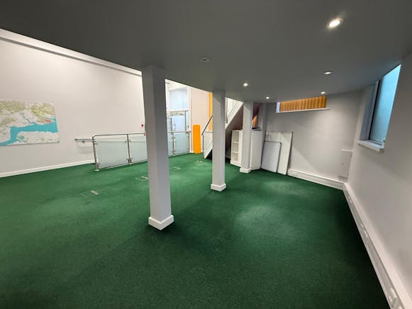 259 London Road, Benfleet, Office / Retail To Let - WhatsApp Image 2026-01-26 at 15.59.40 (1).jpeg