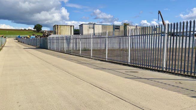 Rush Green Motors Yard, London Road, Langley To Let - Image 4