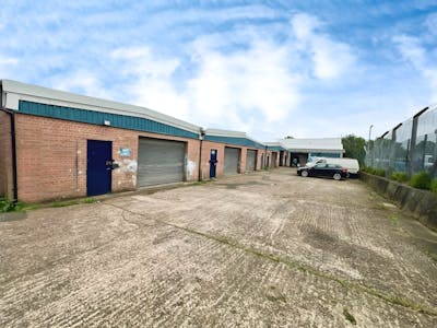 Priory Industrial Estate, Stock Road, Southend-on-Sea, Industrial/Logistics To Let - 58ba57228f155d69559f4d9e83a7a35ead8a9f31.jpg