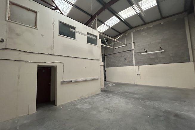 Unit 5 Victoria Park Business Centre, Bath, Industrial To Let - IMG_0891.jpeg Unit 5 Victoria Park Business Centre, Bath, Industrial To Let - IMG_0891.jpeg