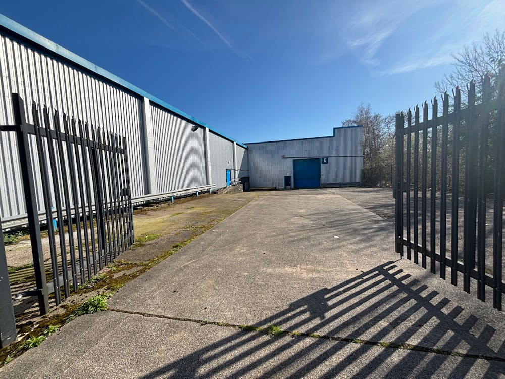 Unit E, Pantglas Industrial Estate - IMG_7066.jpeg