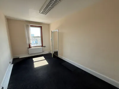 37 Hamlet Court Road, Westcliff-on-Sea, Office To Let - WhatsApp Image 2026-06-19 at 10.15.59.jpeg
