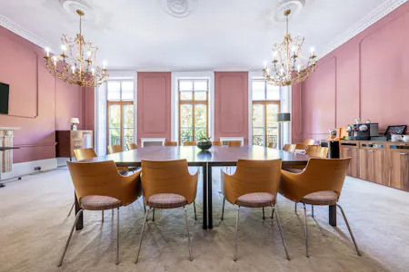 48-49 Russell Square, London, Office / Serviced Office To Let - DSC06523HDREdit.jpg