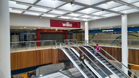 124/135 Broad Street Mall, Reading, Class E Retail / Leisure / Retail To Let - 2.jpg