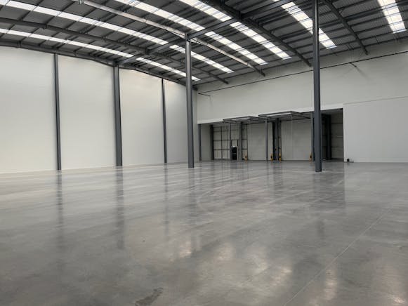 Urban Crawley, Unit 9-17, Crawley, Warehouse & Industrial To Let / For Sale - Unit 1  Inside2  Post PC.jpg