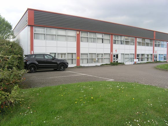 Unit 1 Coldharbour Pinnacles Estate, Harlow, Industrial To Let - P4220009.JPG