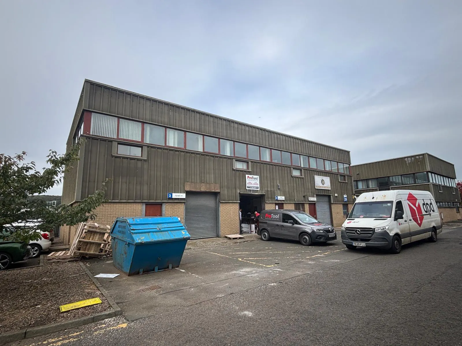 Block 20, Ridge Way, Dalgety Bay, Industrial / Offices To Let / For Sale - WhatsApp Image 2026-10-20 at 15.05.08 (1).jpeg