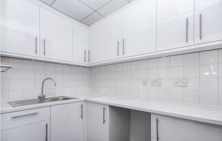 34 Southwark Bridge Road, London, Office To Let - Third Floor Kitchen