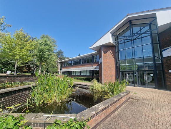 First Floor Unit A The Crescent, Jays Close, Basingstoke, Office To Let - 20250806_105326.jpg