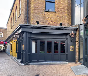 The Griffin Centre, Unit 7 - Ground Floor, London, Retail To Let - image (2).png