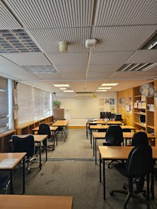 Watkins House, London, Business Park / Education / Office / Industrial / Warehouse To Let - 492940e972584a0e89d8b4df7a513aab.jpg