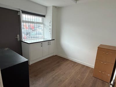 Unit 9, Bedford, Industrial For Sale - IMG-20260127-WA0002.jpg