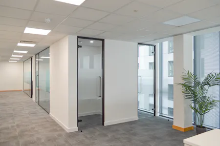 Metropolitan House, 321 Avebury Boulevard, Central Milton Keynes, Office To Let - Image 11