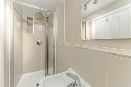 Cloudesley Street, London, Residential Flat To Let - Bathroom