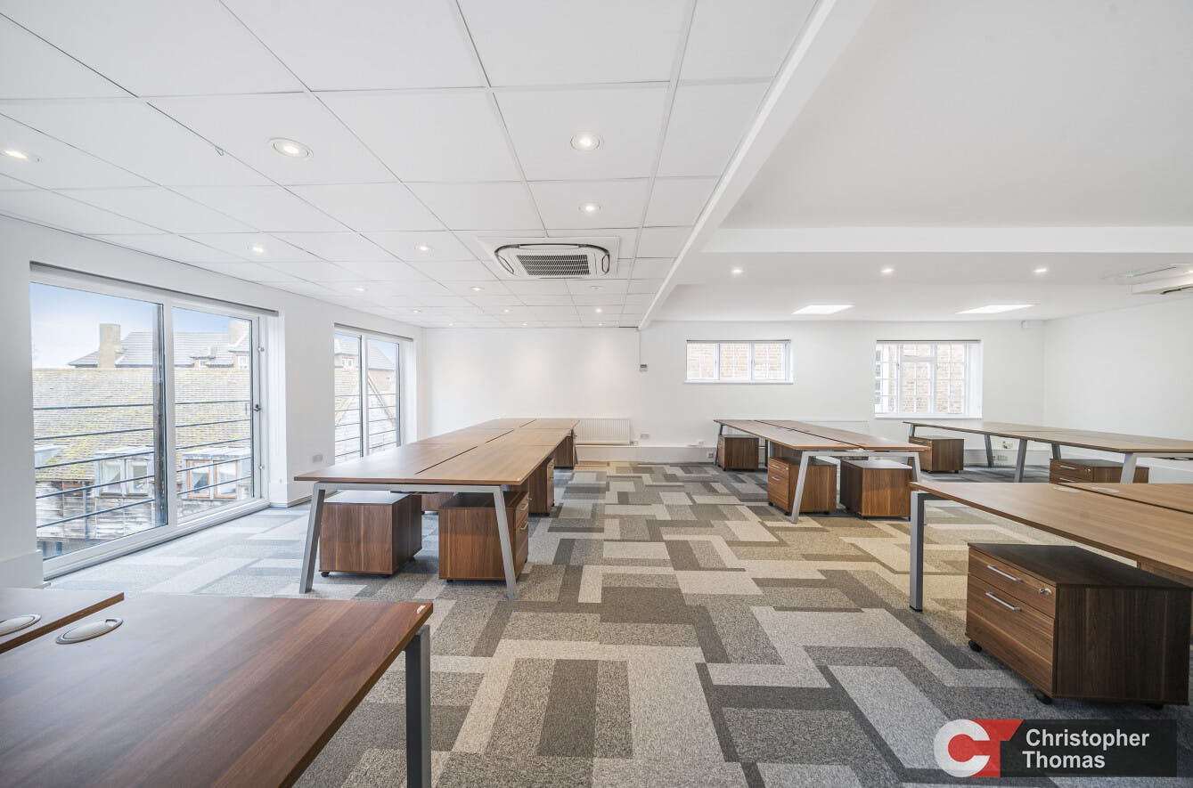 119-120 High Street, Eton, Office To Let - 2nd floor office.jpg