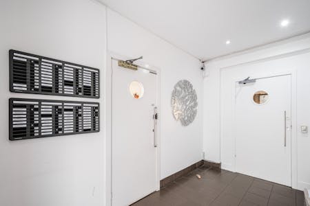 Unit 3 Gallery Place, 4-10 Hankey Place, London, Office To Let - Pilgrimage St 17  Low Res 16.jpg