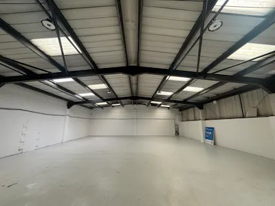 Unit 24, Albion Industrial Estate, Pontypridd, Industrial To Let - IMG_9461.jpeg
