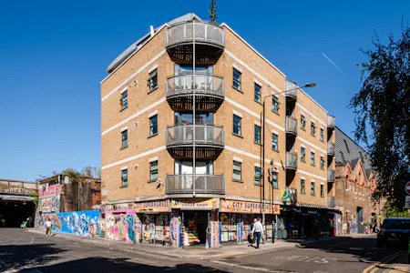 Ground floor, Unit A, London, Investment / Leisure / Retail For Sale - Quaker St 10 - 1.jpg