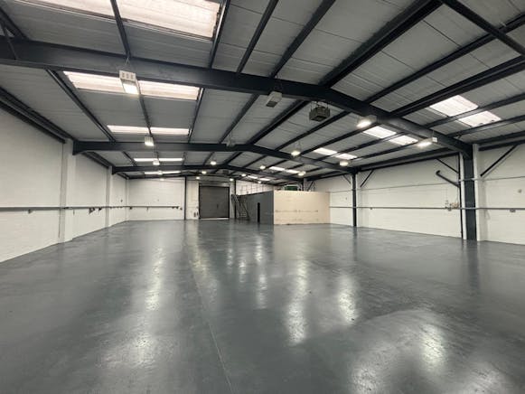 1 & 3 Rennie Place, East Kilbride, Industrial To Let - PHOTO-2025-12-18-12-59-54 7.jpg