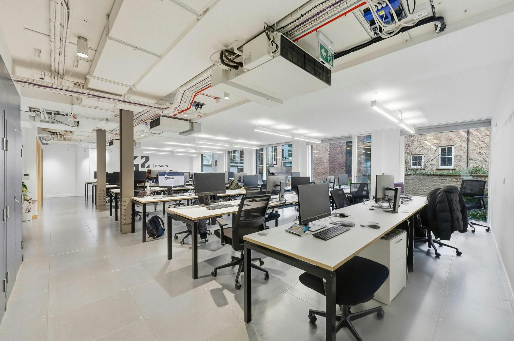 Office in London - photo 2