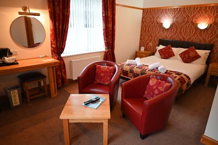 Highly Profitable Highland Inn, Restaurant, Bar and Accommodation, 28 Leven Road, Kinlochleven, Bar / Hotel/guest house / Hotel / Restaurant For Sale - DSC_0432-2.jpg