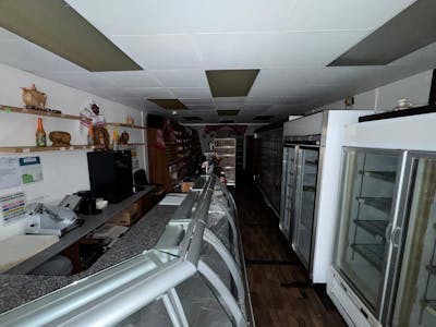 61 High Street, Dartford, Retail To Let - IMG20251020WA0008.jpg