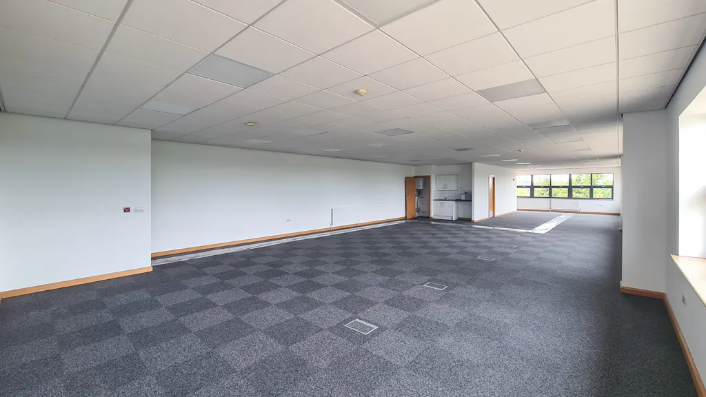 14-OFFICE_1