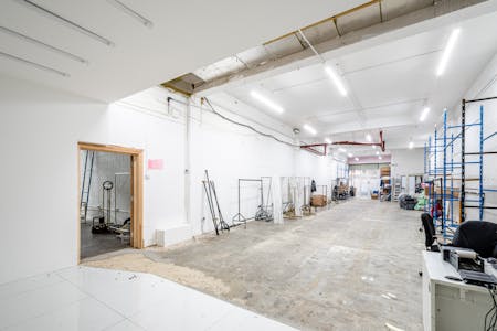 Unit 1 - 18 Plumbers Row, London, Retail To Let - Plumbers Row 18 U1 - Low Res 6.jpg