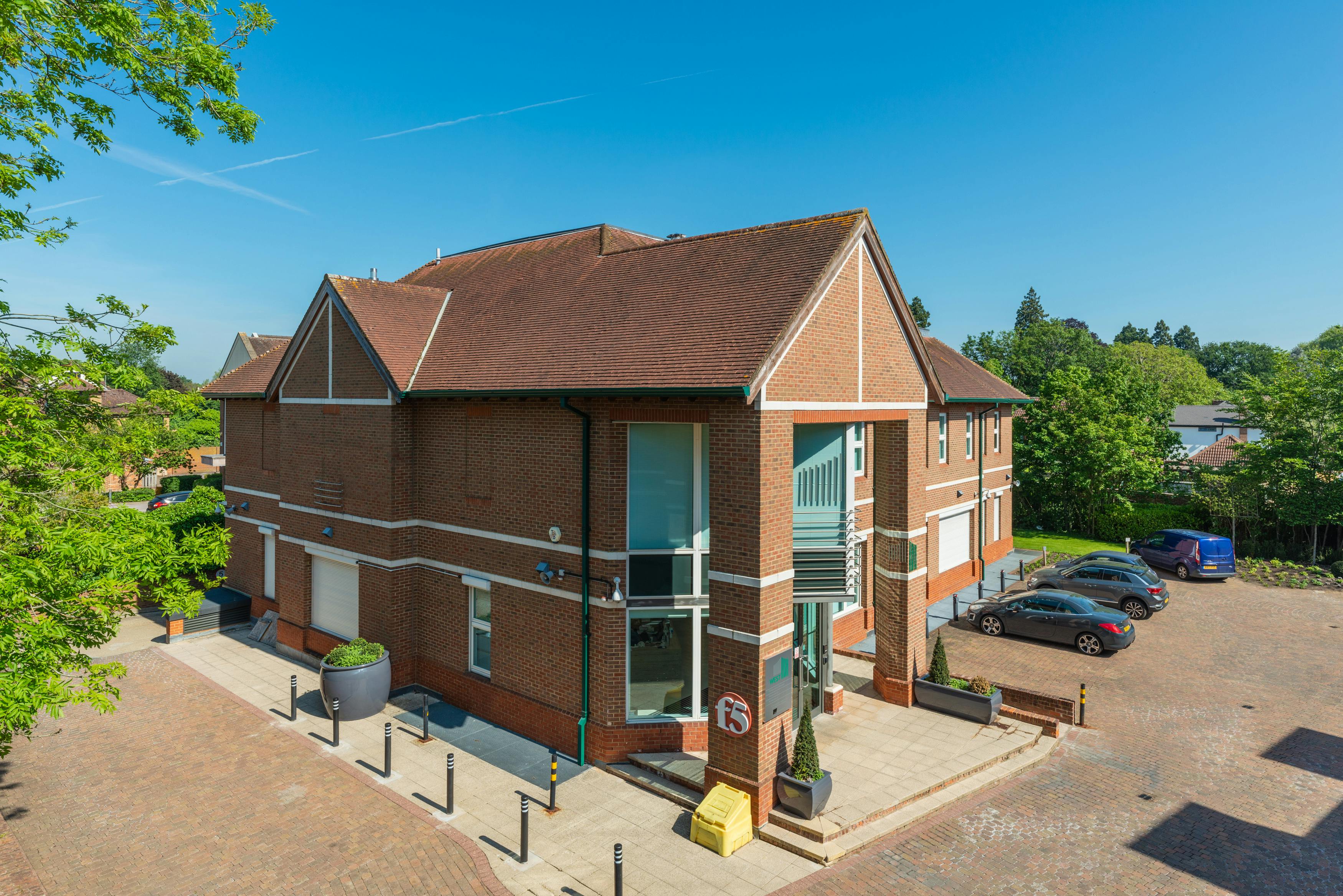 Chertsey Gate West, Chertsey, 43-47 London Street, Chertsey, Offices To Let - Chertsey Gate10.jpg