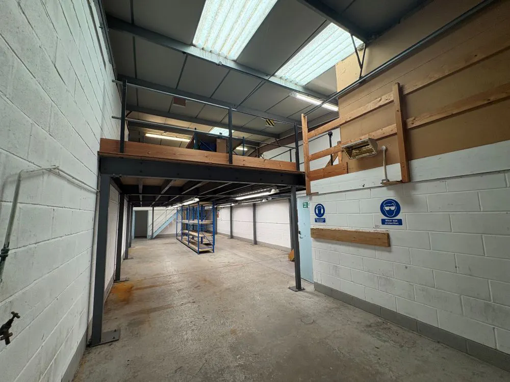 2 Avonbury Court, Brackley, Industrial For Sale - IMG_3331.jpg