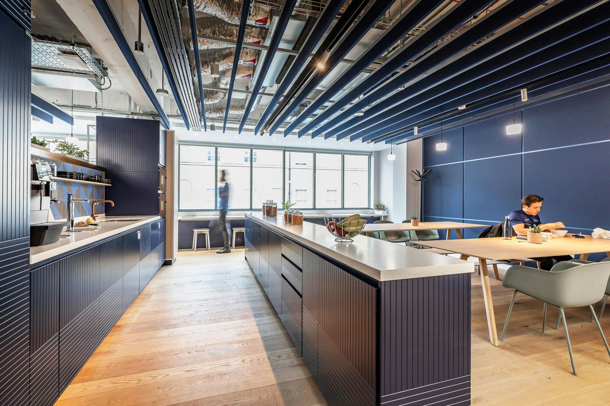 Office in London - photo 3