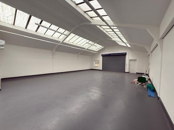 3 Bowlers Croft, Basildon, Industrial To Let - IMG20251008WA0008.jpg