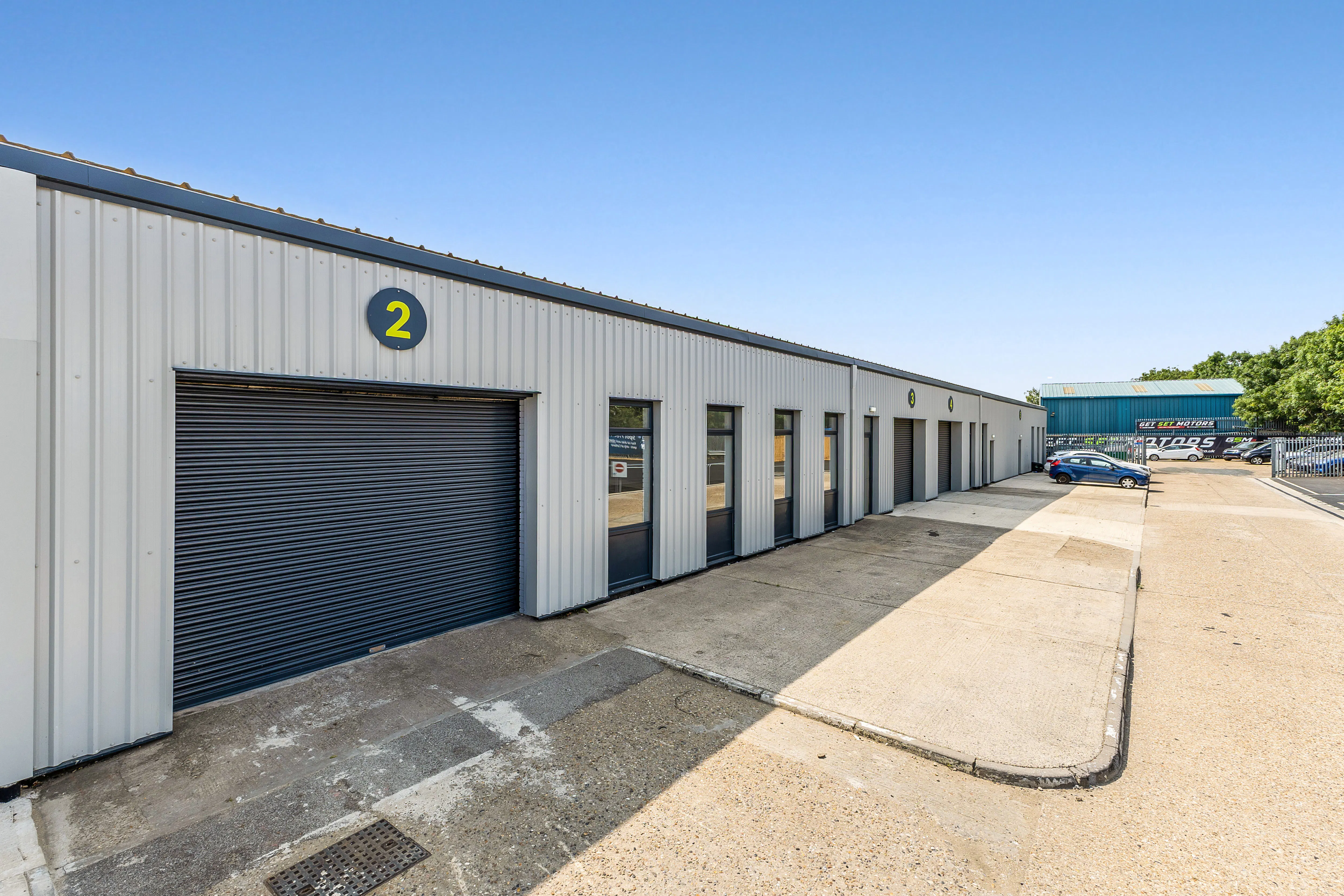 Units 2&3 The Point, Aylesbury, Industrial To Let - 112372_Unit 2 3 The Point (1).jpg