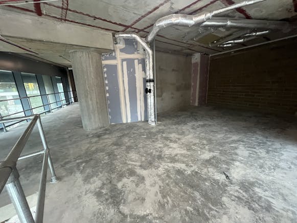 Aspen, 52 Marsh Wall, London, Health & Fitness / Restaurant / Retail To Let - IMG_7995.JPG
