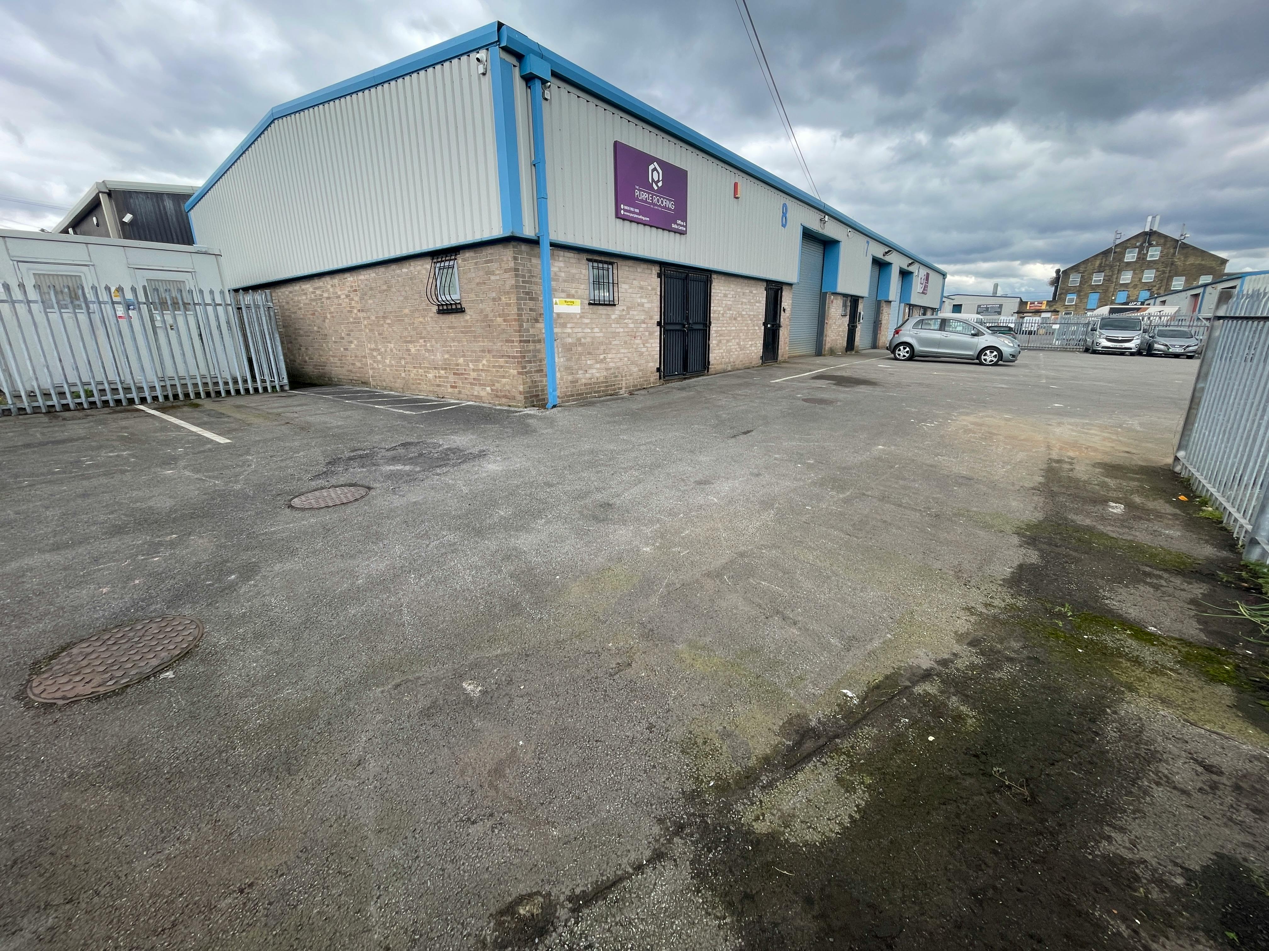 Unit 8, West Bradford Industrial Estate, Barnes Road, Bradford, West Yorkshire, BD8 9TG