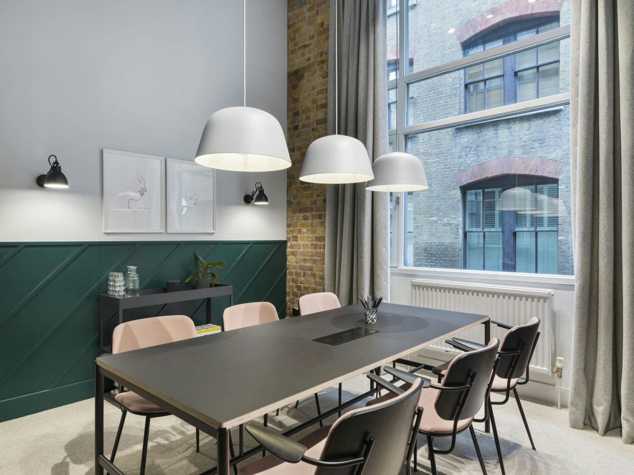 Office in London - photo 2