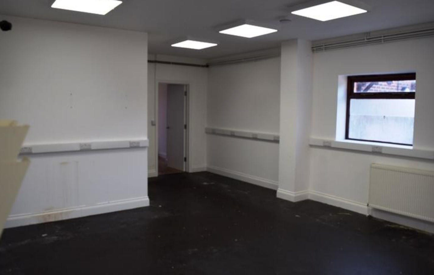 2 Chapel Lane, Godalming, Offices / Retail For Sale - Inside 2.jpg