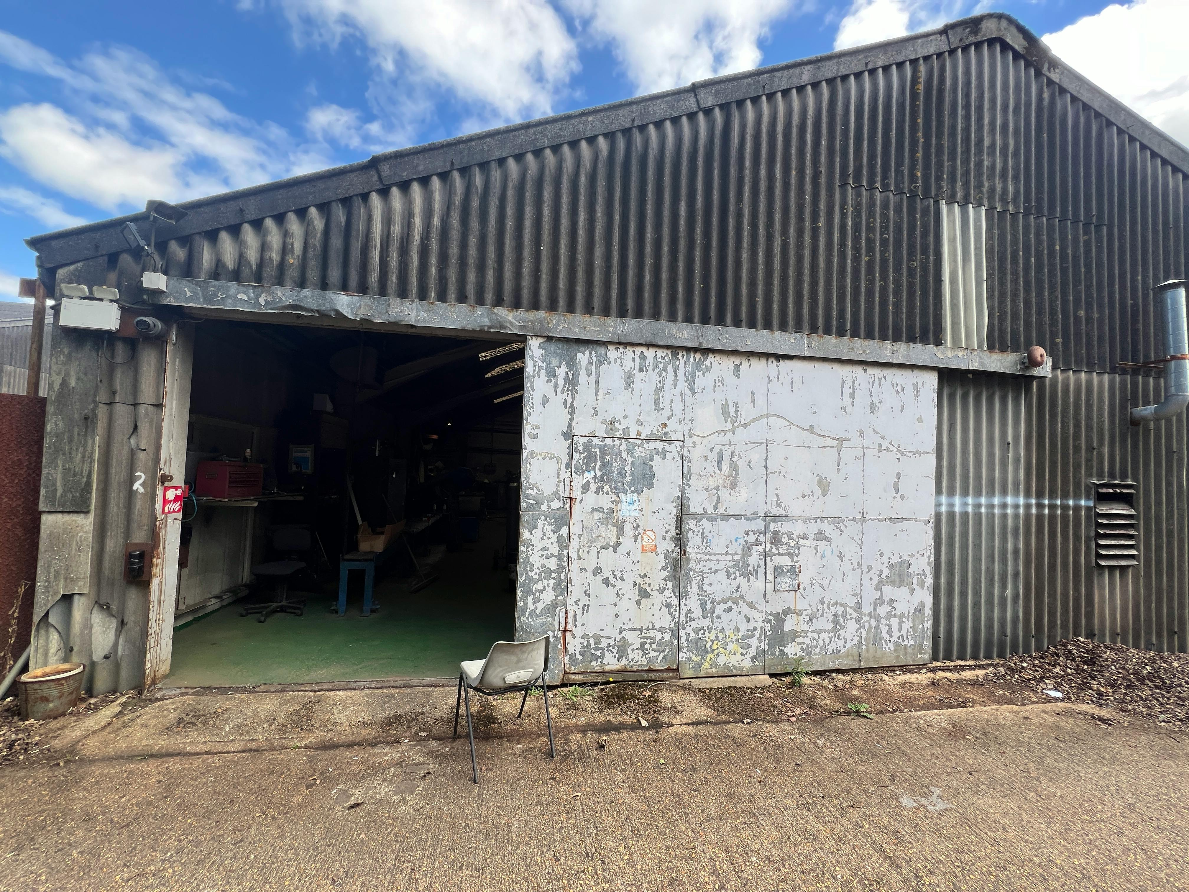 Industrial Unit in Southampton - photo 3