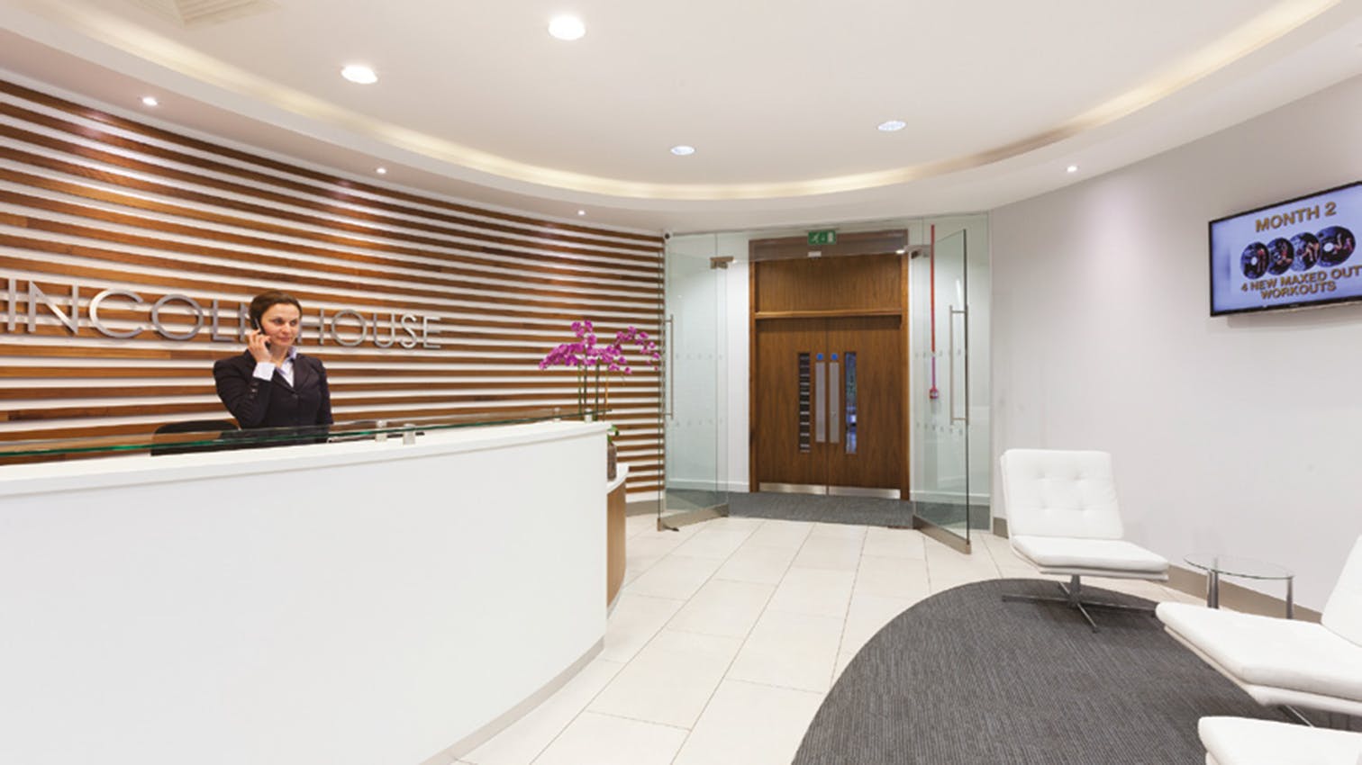 Lincoln House, 137-143 Hammersmith Road, Hammersmith, Office To Let - Lincoln House 137-143 Hammersmith Road W14, Office to let West London. Reception pic.jpg