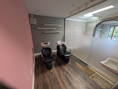 Ivy Lodge, Portsmouth Road, Milford, Retail To Let - 1000064608.jpg