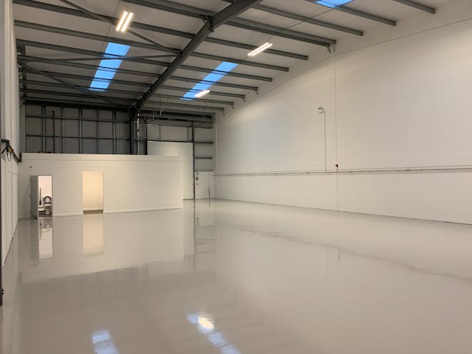 Units 4 & 5 Reading Trade Centre, Reading, Industrial / Warehouse To Let - Unit 4