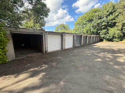 31 Orchard Brae Gardens, Edinburgh, Lockup Garage For Sale - IMG_4820.jpeg