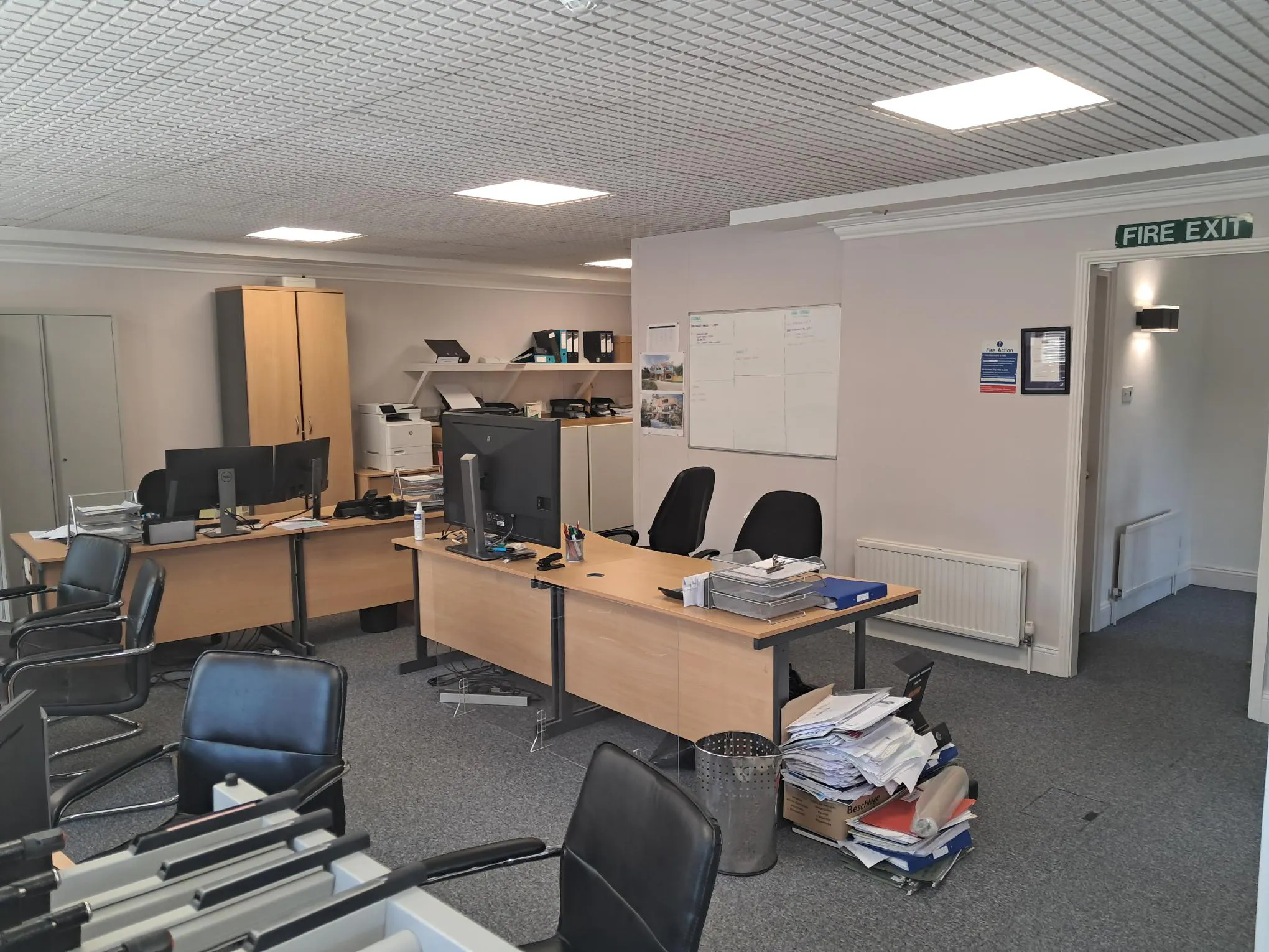 First Floor, 4 Cheapside Court, Ascot, Offices To Let - 1000001936.jpg