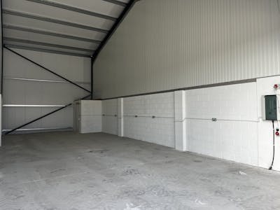 Units at Thacksons Well Farm, Newark, Open Storage To Let - IMG_1664.jpg