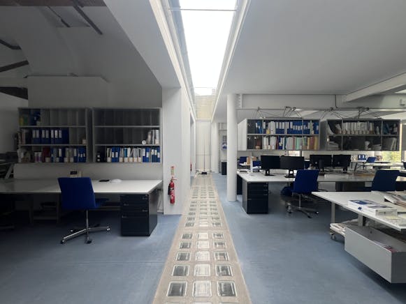 1st floor, 110 Three Colt Street, London, Offices To Let - IMG_8198.jpeg