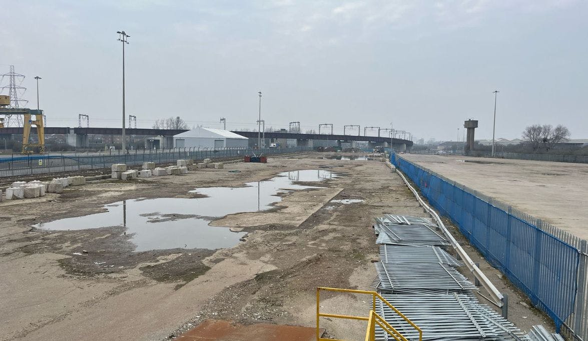 Industrial Unit in Barking - photo 3