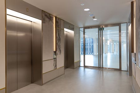 12 Arthur Street, London, Office To Let - 12arthurstreet82.jpg